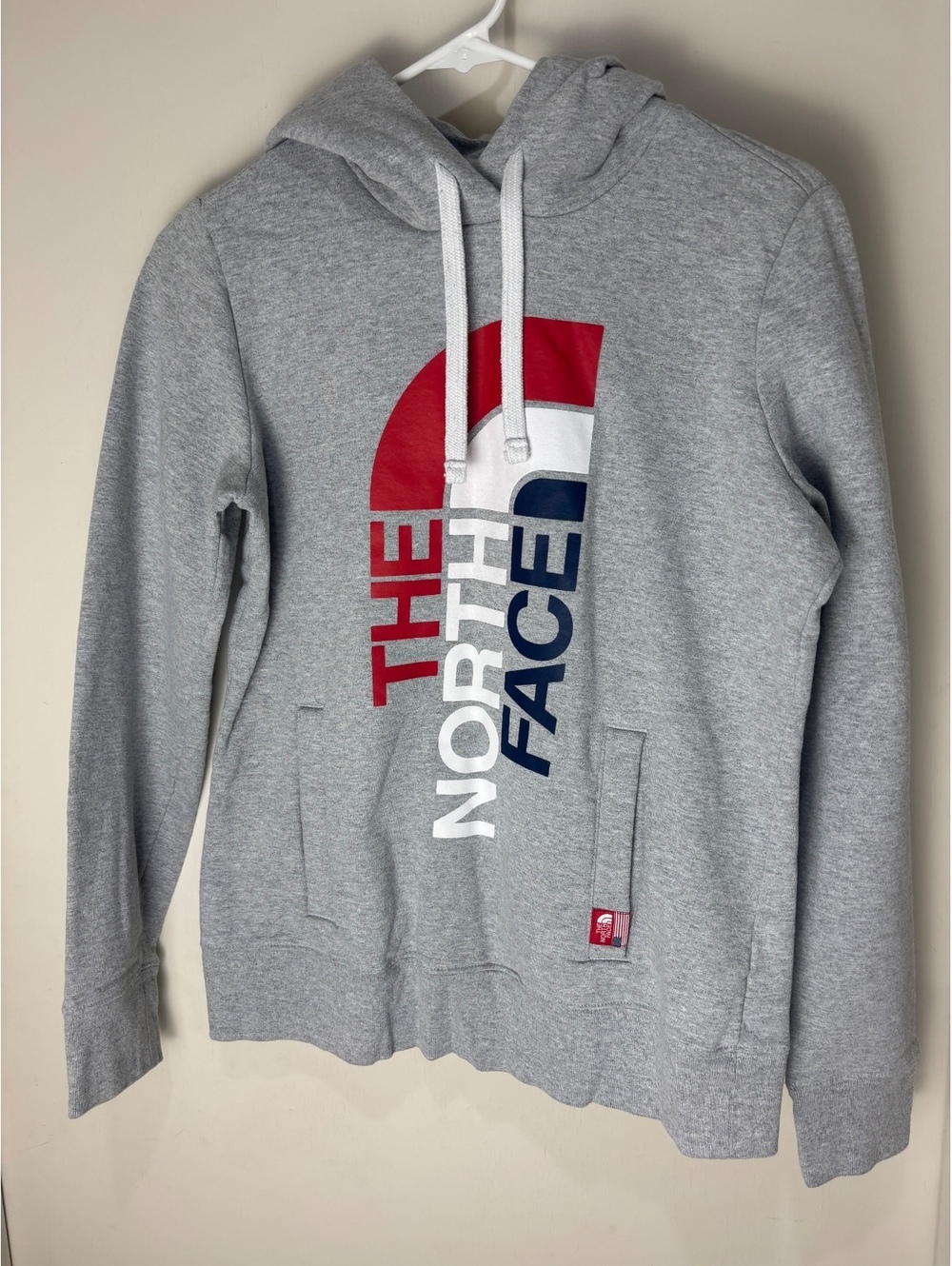 The North Face RU/14 Women’s Medium Gray Logo Pullover Hoodie Red White Blue